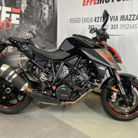 Ktm 1290 Super Duke R "tua a 256,70 euro al mese