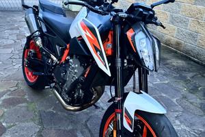 Ktm 890 duke r