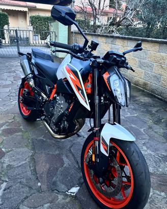 Ktm 890 duke r
