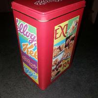 Scatola kellogg's corn flakes in latta