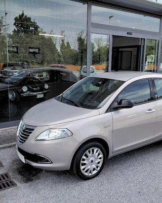 LANCIA Ypsilon 1.2 69 CV 5 porte Platinum