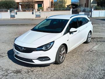 Opel Astra 1.5 business elegance  40000km