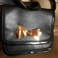Ted Baker borsa