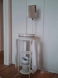 LAVABO ANTICO CON BROCCA 