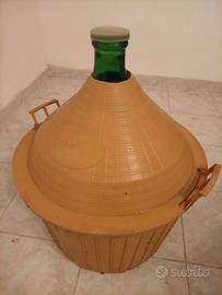 Damigiane vintage perfette per vino, olio o altro