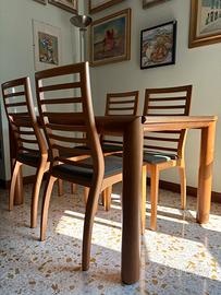 TAVOLO SALA CON 4 SEDIE