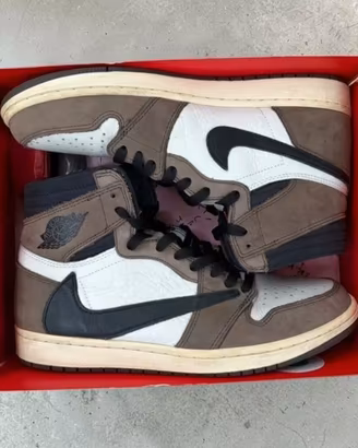 Nike Air Jordan 1 Retro High Travis Scott "Mocha"