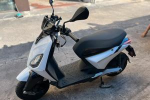 Piaggio one active