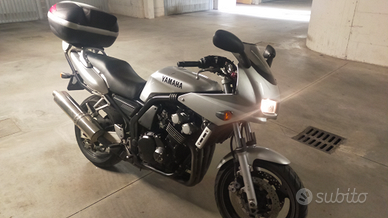 Yamaha Fazer 600 cc anno 2001