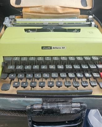 macchine da scrivere olivetti 