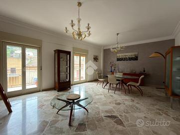 4 LOCALI A CASTELTERMINI