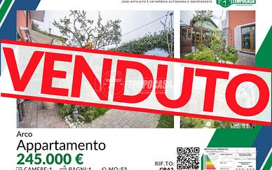 Incantevole bilocale vicino ai servizi con giardin