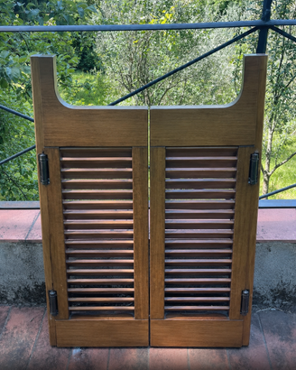Porte da saloon in legno stile western