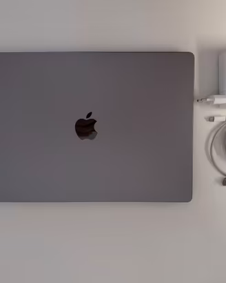 MacBook Pro 16" M2 Max 64GB RAM 1TB SSD