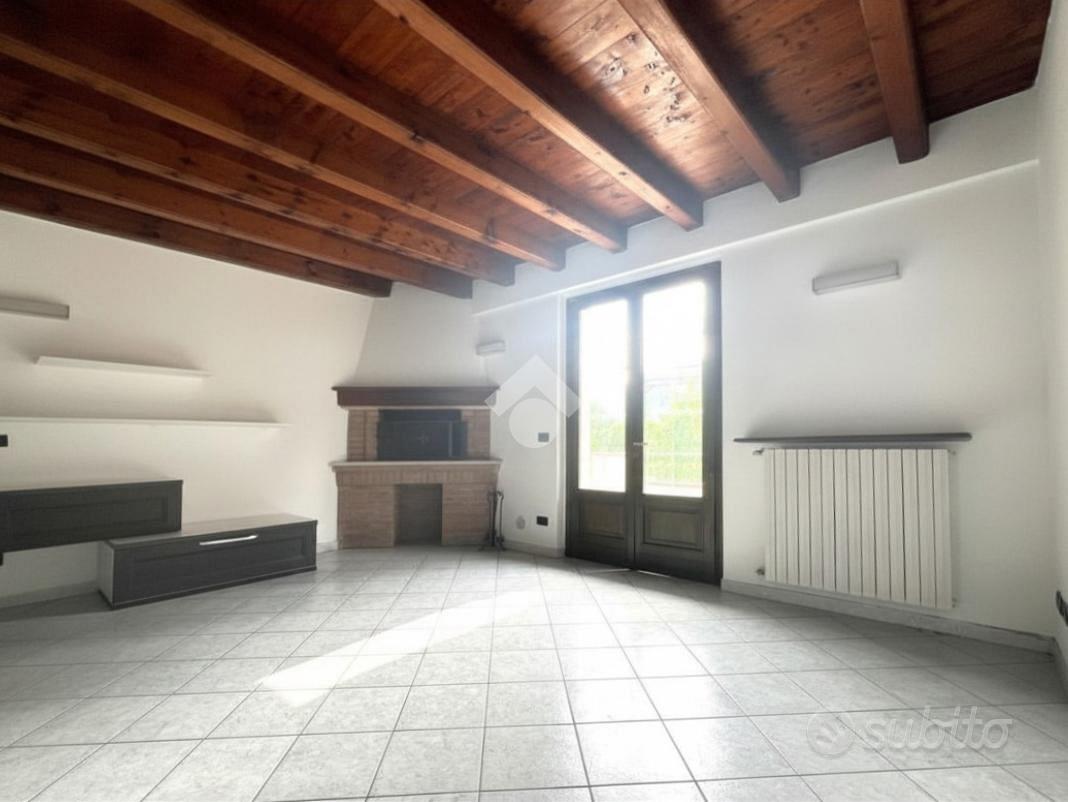 Apartment in Caino, Villaggio San Giuseppe, Micinigo - Vista 4