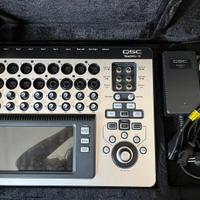 Mixer QSC touchmix 16