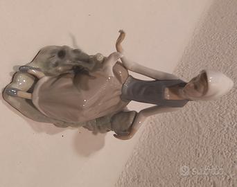 Lladró 4660 Pastorella con colomba in porcellana