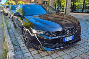 PEUGEOT 508 Plug-in Hybrid 225 e-EAT8 SW GT Line