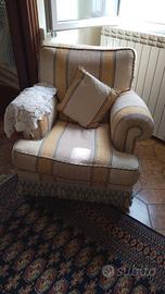 divano e poltrona damascati