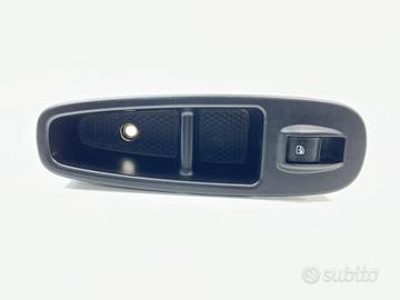 PULSANTIERA ANTERIORE DESTRA FIAT 500 L Living 735