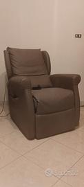 Poltrona elettrica Vitarelax  2 motori+alzapersona