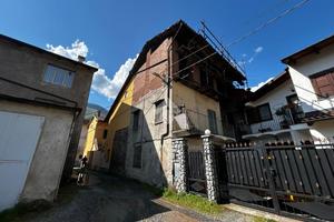 CASA SEMINDIPENDENTE A SANT'ANTONINO DI SUSA