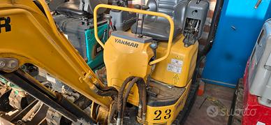 miniescavatore yanmar vio12