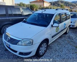 Dacia Logan MCV 1.5 dCi 90CV 7 posti Embleme