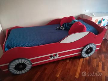 letto a macchina in legno
