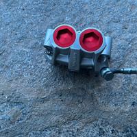 Pompa e pinza magura