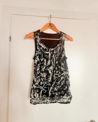 Top in chiffon elegante sartoriale con rose ricamo