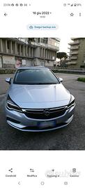 Opel Astra berlina 