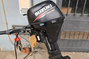 Suzuki DF 8  4t Lungo 2011
