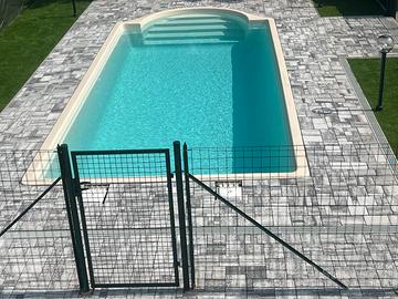 Piscine monoblocco in VTR rinforzata ITALIANE