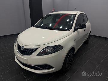 Lancia Ypsilon 1.0 FireFly 5 porte S&S Hybrid Ecoc