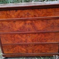 Cassettone Luigi Filippo radica noce chiaro 