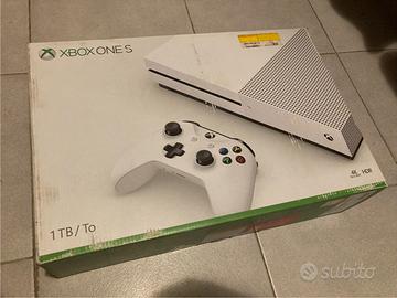 Xbox One S (1 tb)