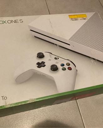 Xbox One S (1 tb)