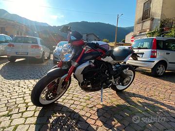 Mv agusta 800 rr