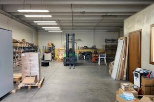 Immobile di 235 m² con 3 locali a Cantù