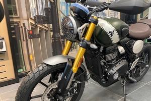Triumph Scrambler 400 x