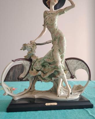 Scultura Giuseppe Armani "Lady with a Bicycle"