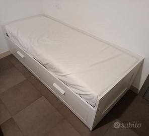 Divano Letto BRIMNES con 2 cassetti e materassi