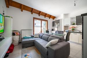 2 LOCALI A VALMADRERA