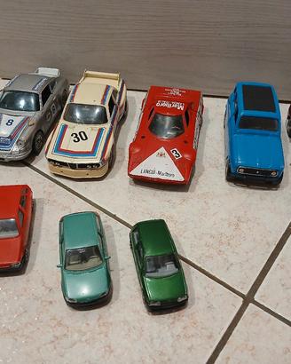 Lotto 9 modellini Burago 1:24/1:43