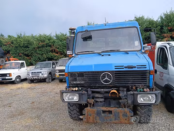 MERCEDES-BENZ UNIMOG