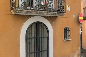 Locale uso commerciale