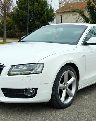 Audi A5 2.7 v6 cambio manuale unico proprietario g