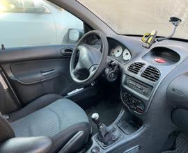Peugeot 206 - 2003