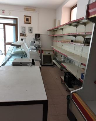 Scaffalatura arredamento nogozio alimentari